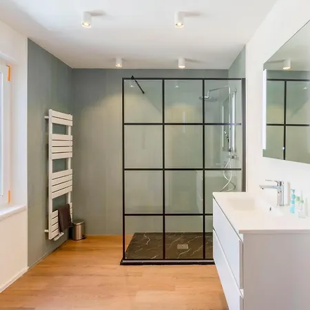 Ereva Seaside 2 Bedroom Duplex Modern شقة