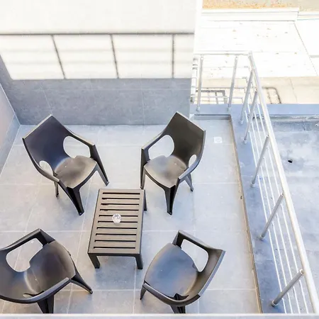 Ereva Seaside 2 Bedroom Duplex Modern 公寓